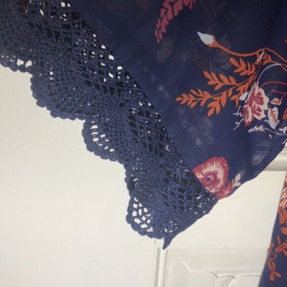 Embrace Effortless Style: Wallflower XL Open-Front Kimono - Picture 15 of 16